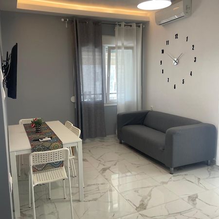 Antonis Apartment Paralia Dionysiou Quarto foto